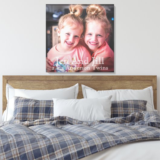 Aangepaste foto maakt het uniek met twee zussen canvas afdruk (Insitu (Slaapkamer))