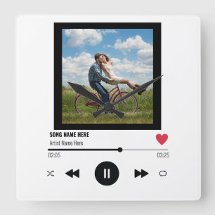 Aangepaste foto maakt unieke cadeaumuziek in ons l vierkante klok