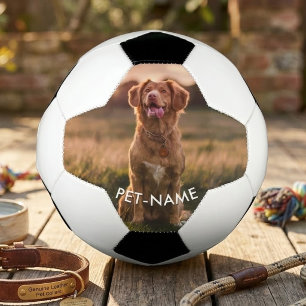 Aangepaste foto met de naam van uw huisdier op voetbal