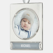 Aangepaste foto met naam verzilverd banner ornament (Links)