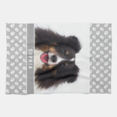 Aangepaste foto met witte poten op grijs & naam theedoek (Horizontaal)