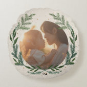 Aangepaste foto Monogram Pine krans Kerstmis Home Rond Kussen (Voorkant)