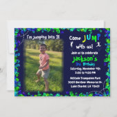 Aangepaste foto Trampoline verjaardagsfeestuitnodi Kaart (Voorkant)