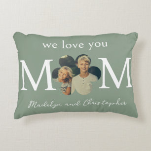 Aangepaste foto We Love You Mama op saliegroen Accent Kussen