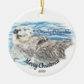 Aangepaste gedateerde kerst Ottering Schattige ott Keramisch Ornament (Voorkant)