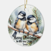 Aangepaste gedateerde Schattigee Chickadee BirdsOn Keramisch Ornament (Links)