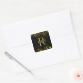 Aangepaste Golden Monogram Letter R Vierkante Sticker (Envelop)