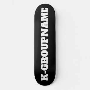 AANGEPASTE GROEPSNAAM KPOP (MINIMALIST) SKATEBOARD