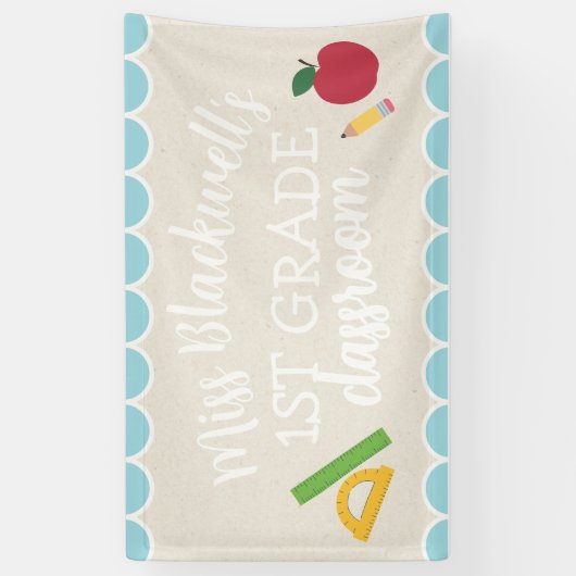 Aangepaste handgeschreven lerarennaam Classroom Sc Spandoek (Verticaal)