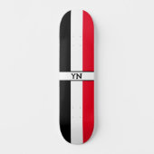 Aangepaste Initialen Zwart, Wit & Rood Skateboard (Voorkant)