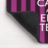 Aangepaste KEEP CALM Jouw tekst Fuchsia Stripes Muismat (Hoek)