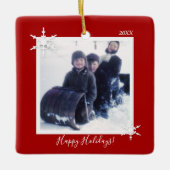 Aangepaste kerstfoto Red Snowflake Keramisch Ornament (Voorkant)
