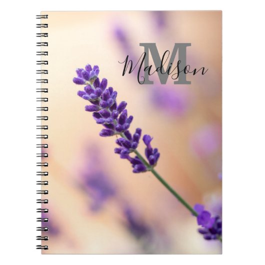 Aangepaste Lavendel Monogram Naam Tijdschrift Noti Notitieboek (Voorkant)