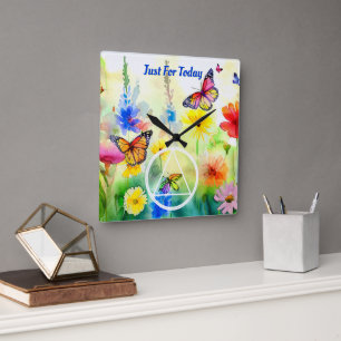 Aangepaste leus AA symbool vlinders en bloemen Vierkante Klok