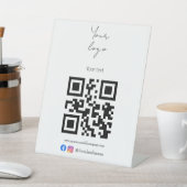 Aangepaste logo, QR-code en tekst zwart-wit Reclamebord Met Voetstuk (Insitu)