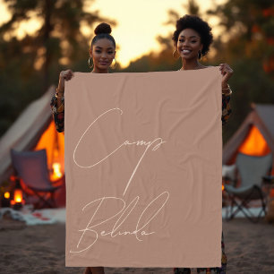 Aangepaste Mocha Mousse en Crème Tan Cozy Camp Bru Fleece Deken