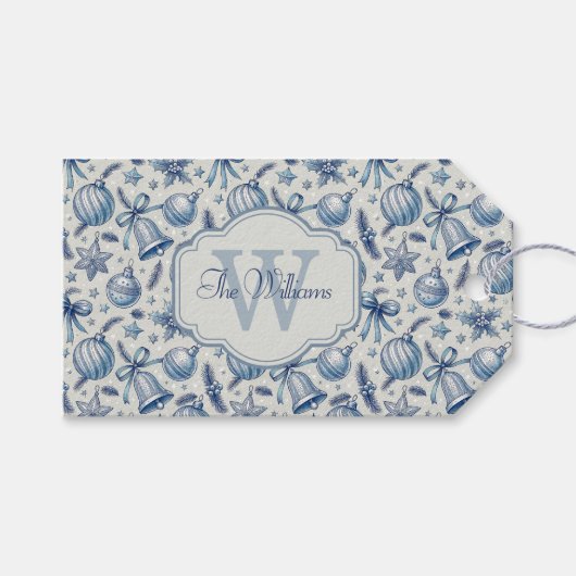 Aangepaste Monogram Blauw Toile Kerst Ornamenten Cadeaulabel (Voorkant (Horizontaal))