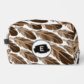 Aangepaste Monogram Boho Feather Toilettas – Bruin Toilettasje (Voorkant)