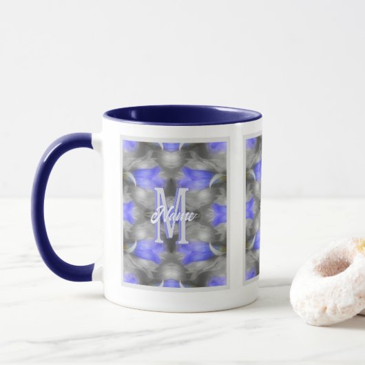 Aangepaste monogram initiaal naam bloem kunst mok (Met donut)