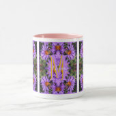 Aangepaste monogram initiaal naam honingbij aster  mok (Midden)