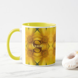 Aangepaste monogram initiaal naam madeliefje bloem mok
