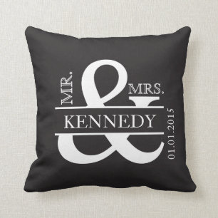 Aangepaste monogram keepaardse bruiloft kussen
