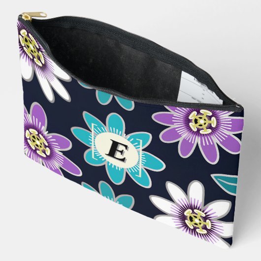 Aangepaste Monogram Passiebloem Bloem Groot Etui (Open)