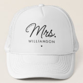 Aangepaste Mrs Est. Modern Elegant Script Pas getr Trucker Pet (Voorkant)