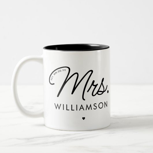 Aangepaste Mrs Est. Modern Elegant Script Pas getr Tweekleurige Koffiemok (Links)