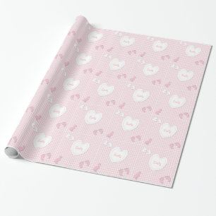 Aangepaste naam Baby Girl Heart Gingham Paper Cadeaupapier