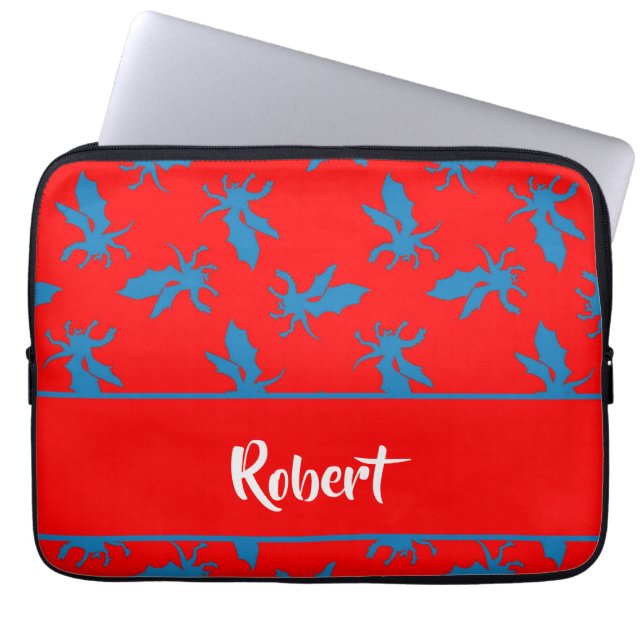 Aangepaste naam blauwe draden op rood laptop sleeve (Voorkant)