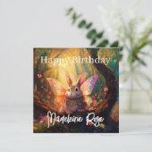 Aangepaste Naam Bunny betoverd bos Happy Birthday Kaart (Staand voorkant)