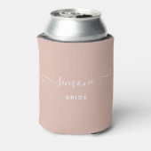 Aangepaste naam Chic Script Weddenschap Bride Blus Blikjeskoeler (Blikje Achterkant)