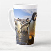 Aangepaste naam Cool Penguins Latte Mok (Linkerhoek)