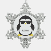 Aangepaste naam coole pinguïn tin sneeuwvlok ornament (Voorkant)