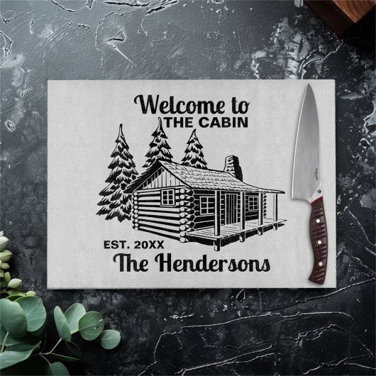 Aangepaste naam en datum Log Cabin met bomen Snijplank