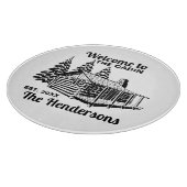 Aangepaste naam en datum Log Cabin met bomen Snijplank (Hoek)