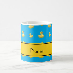 Aangepaste naam gele stripe hemelblauwe rubbereend koffiemok
