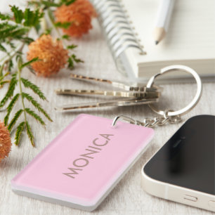 Aangepaste naam girly roze sleutelhanger