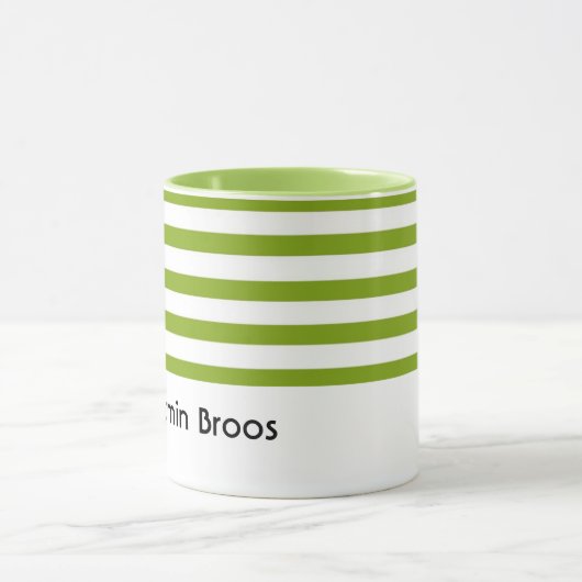 Aangepaste naam groene en witte strepen mok (Midden)