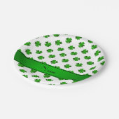 Aangepaste naam groene shamrocks groene streep papieren bordje (Gekanteld)