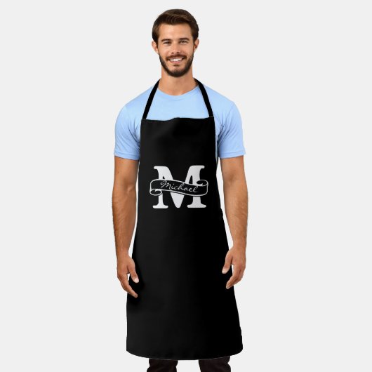 Aangepaste Naam Monogram Rood & Zwart Chef Schort (Gedragen)