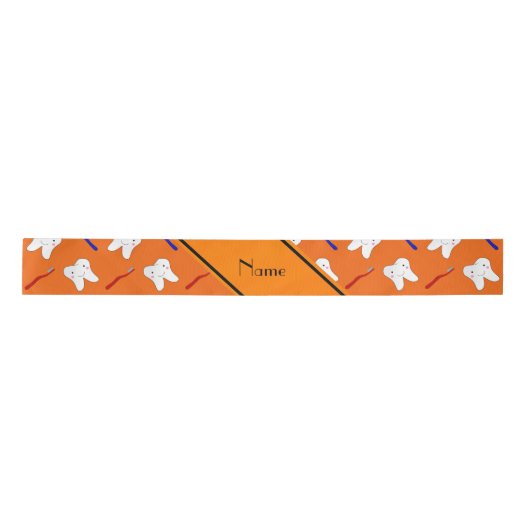 Aangepaste naam oranje borstels en tandenpatroon lint (Voorkant)