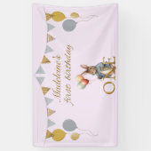 Aangepaste Naam Peter het Konijn Eerste Verjaardag Spandoek (Verticaal)