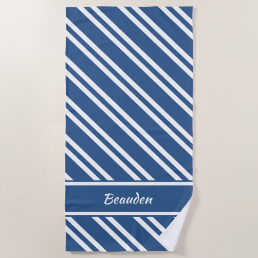 Aangepaste Nautical Blue en White Stripes Strandlaken (Voorkant)