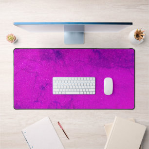 Aangepaste Neon Magenta Desk Mat - Bold & Trendy