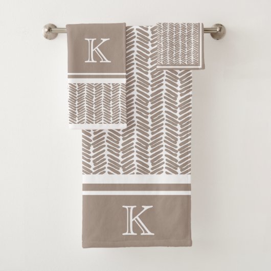 Aangepaste neutrale aardachtige Taupe zigzag Art S Bad Handdoek (Insitu)