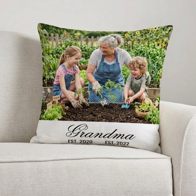 Aangepaste oma-foto multi-jaar oud script kussen (Custom Grandma Photo Multi Year Est Script Throw Pillow)
