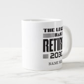 Aangepaste pensionering De leggende heeft zijn pen Extra Grote Beker (Voorkant rechts)