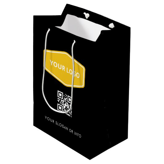Aangepaste QR-code en Business Logo Black Promotio Medium Cadeauzakje (Voorkant Gekanteld)
